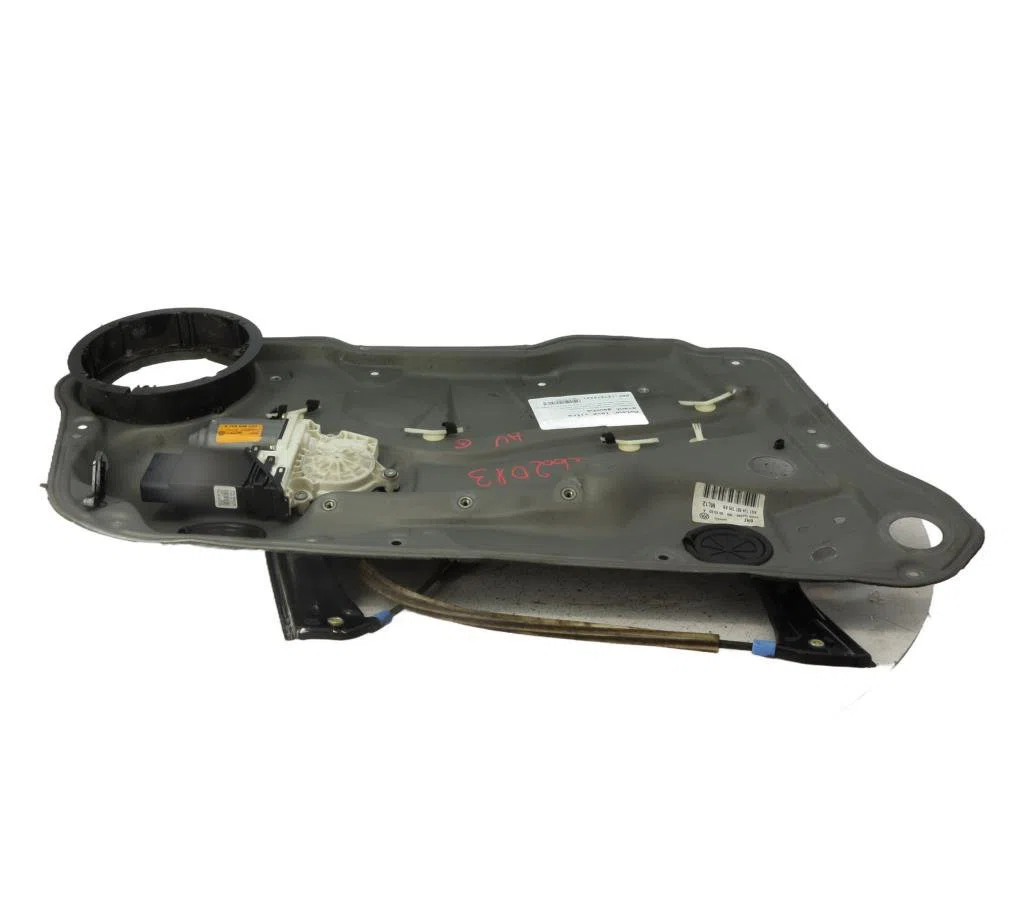Moteur leve-vitre avg Volkswagen BORA I (1J2) 2.0 (1998-2013) occasion