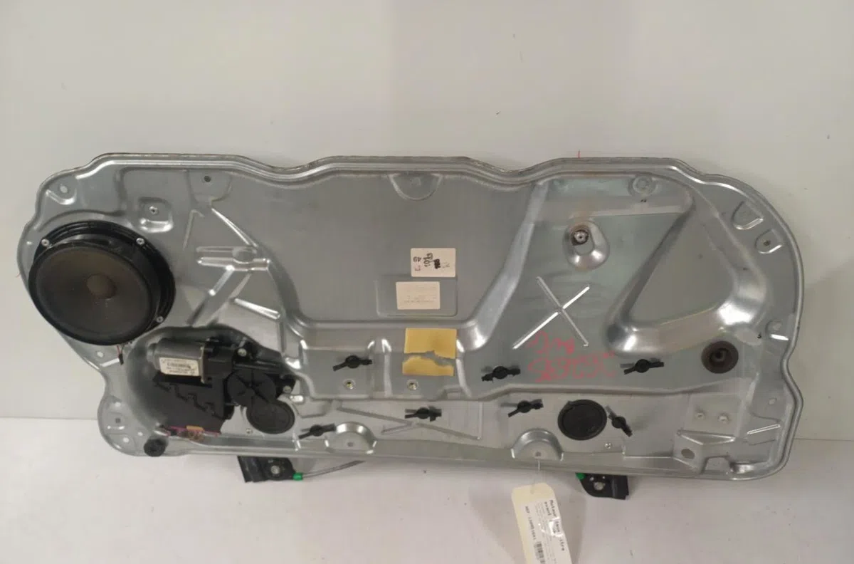 Moteur leve-vitre avg VOLKSWAGEN POLO 4 PHASE 1 occasion