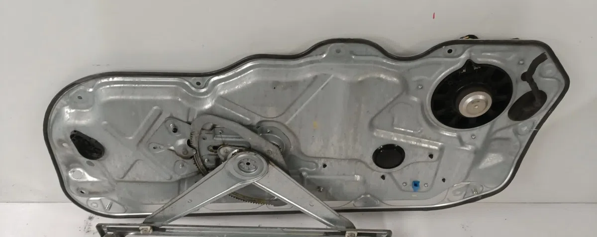 Moteur leve-vitre avg Volvo C30 (533) 2.0 d (2006-2012) occasion