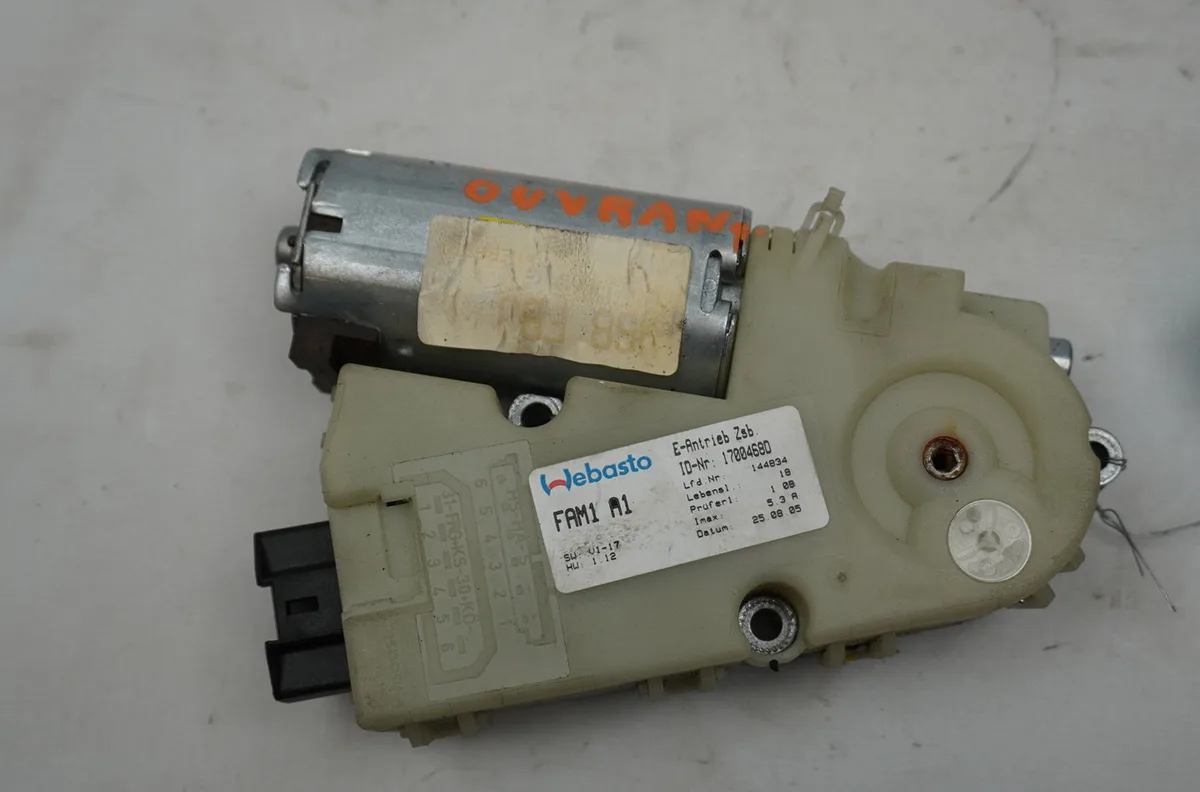 Moteur toit ouvrant Citroën XSARA PICASSO (N68) 2.0 hdi (1999-2011) 5 portes occasion