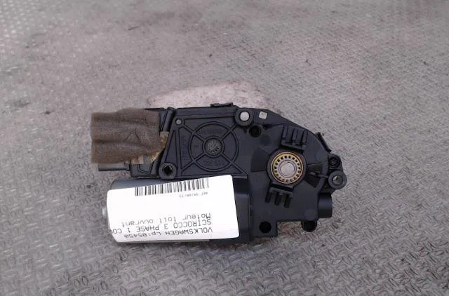 Moteur toit ouvrant Volkswagen SCIROCCO III (137, 138) 2.0 tdi (2010-2017) occasion