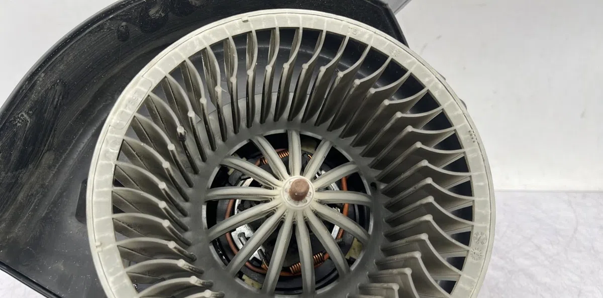 Moteur ventilateur chauffage AUDI A1 1 PHASE 1 occasion