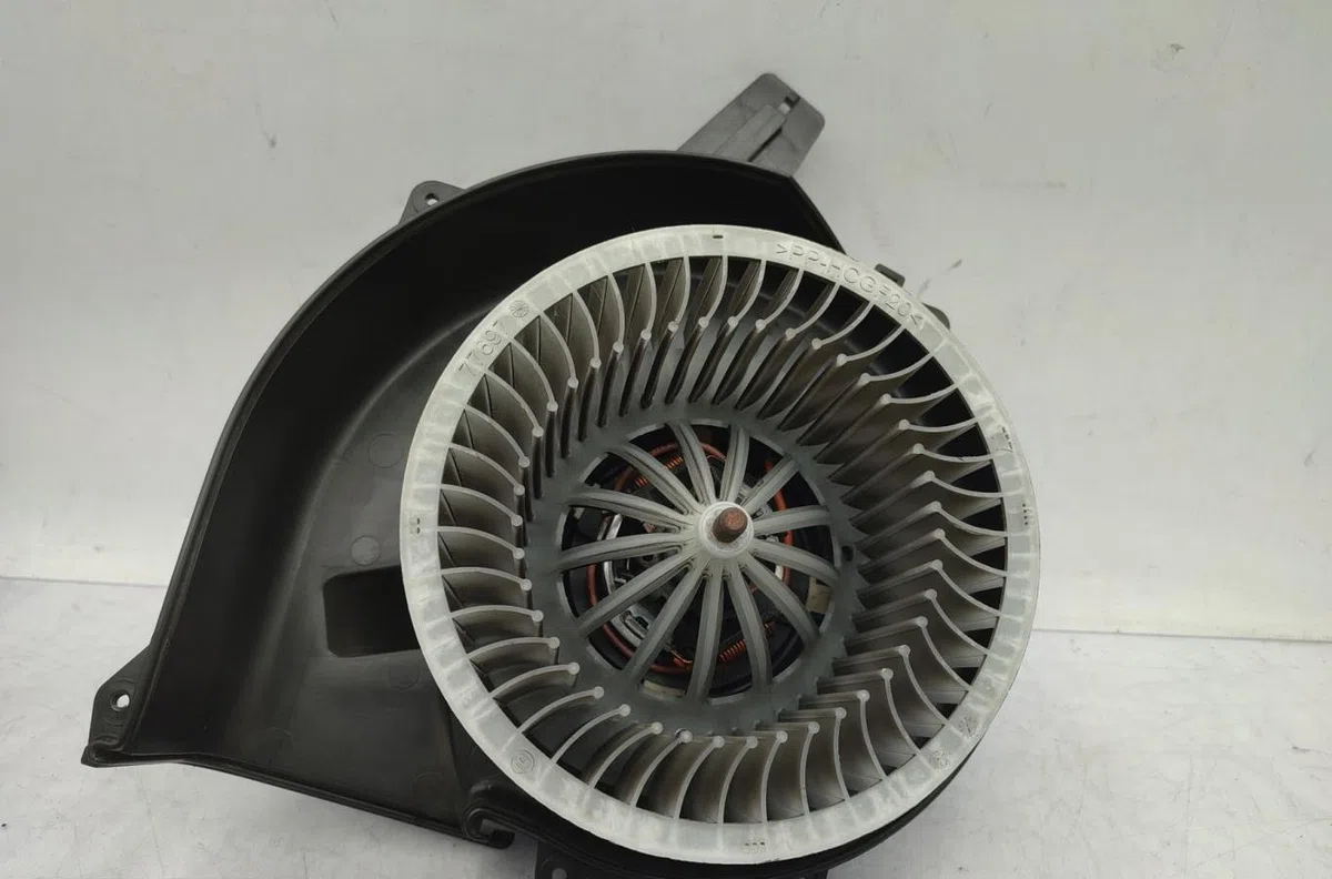 Moteur ventilateur chauffage AUDI A1 1 SPORTBACK PHASE 2 occasion