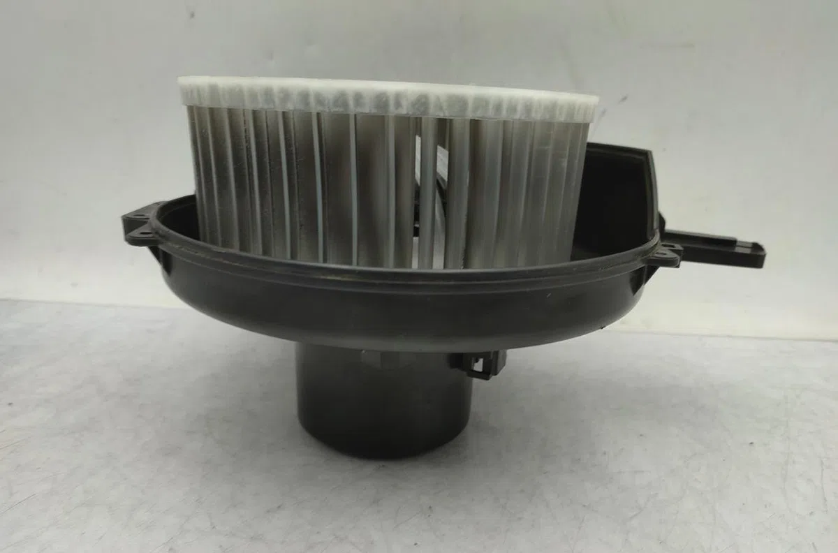 Moteur ventilateur chauffage AUDI A1 1 SPORTBACK PHASE 2 occasion