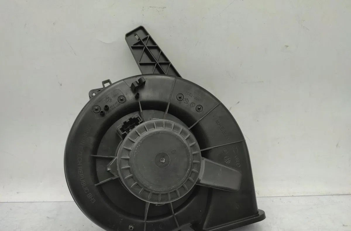 Moteur ventilateur chauffage AUDI A1 1 SPORTBACK PHASE 2 occasion