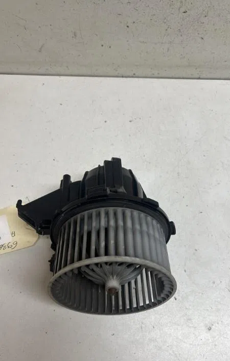 Moteur ventilateur chauffage Audi A4 B8 Avant (8K5) 2.7 tdi (2008-2012) occasion