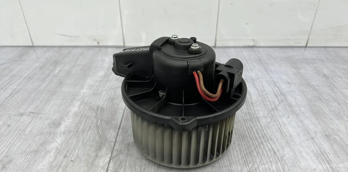Moteur ventilateur chauffage AUDI A6 2 ALLROAD PHASE 2 BREAK occasion