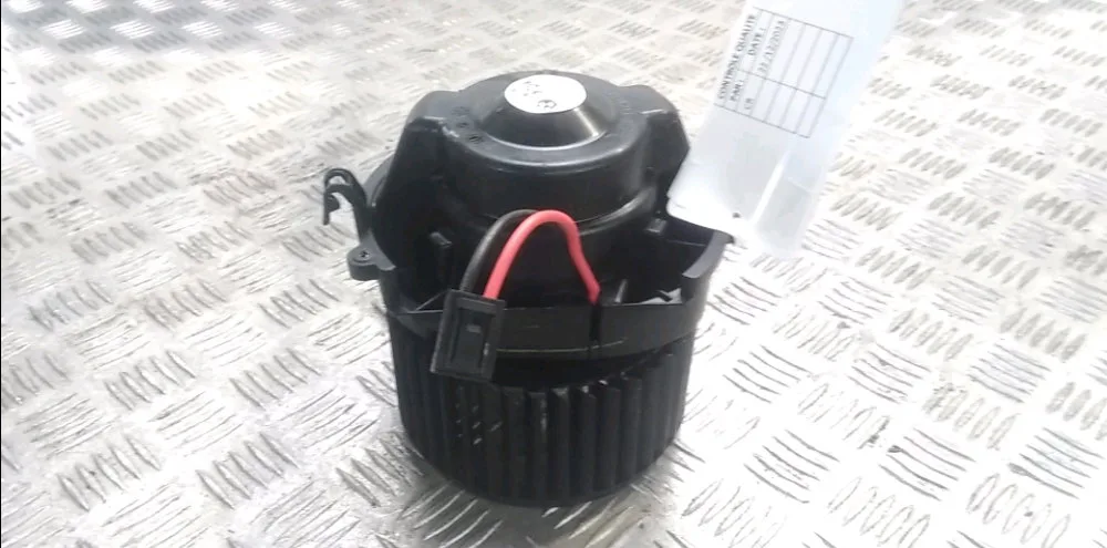 Moteur ventilateur chauffage Bmw 1 (F40) 118 d (2019) occasion
