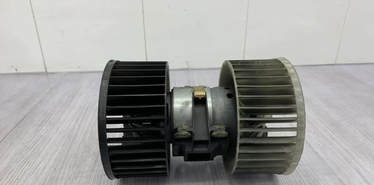 Moteur ventilateur chauffage BMW SERIE 3 E46 TOURING PHASE 1 BREAK occasion