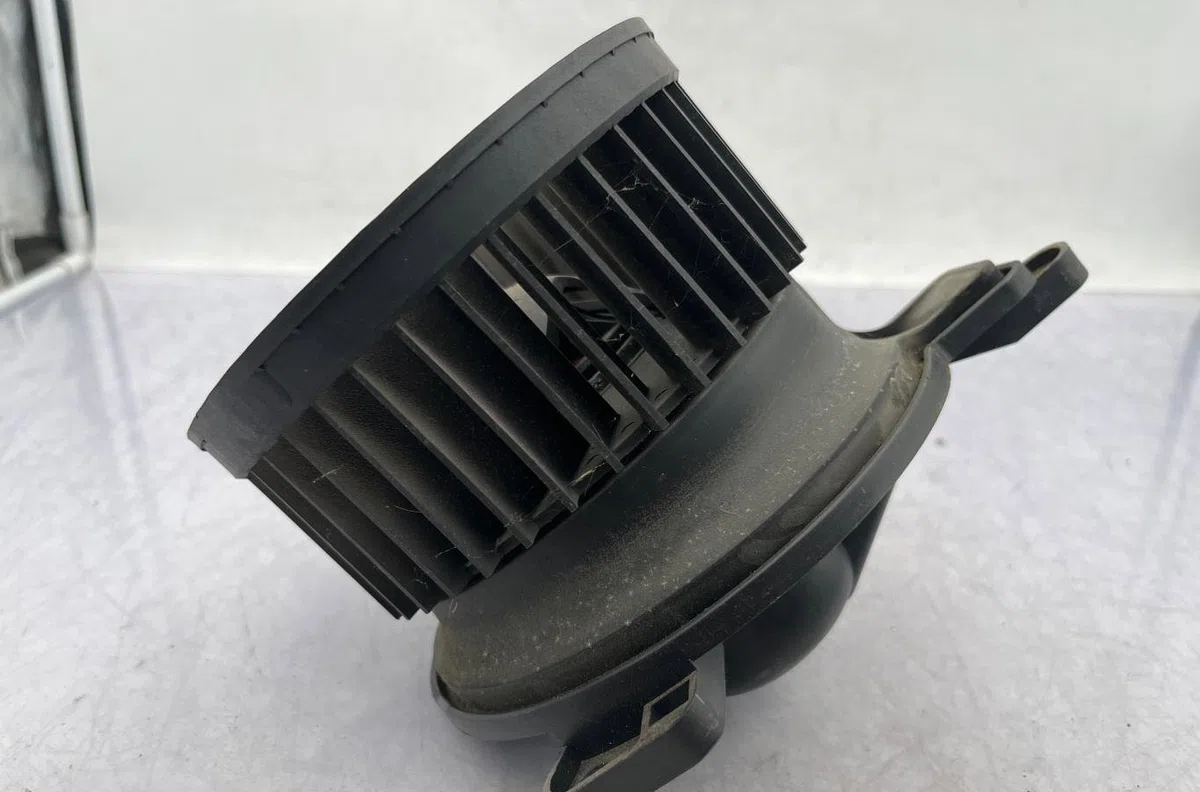 Moteur ventilateur chauffage CITROEN BERLINGO 1 PHASE 1 occasion