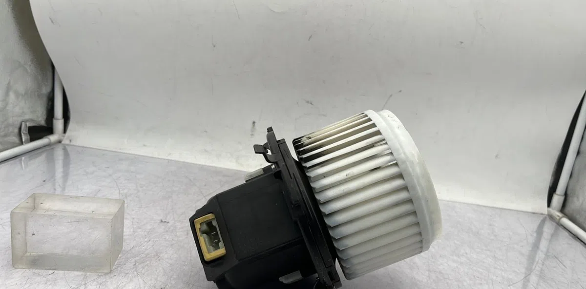 Moteur ventilateur chauffage CITROEN C4 GRAND PICASSO 2 PHASE 1 occasion