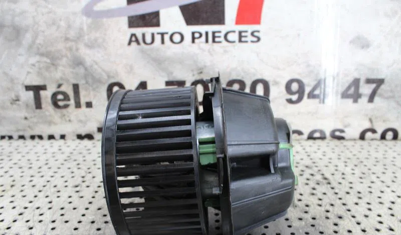 Moteur ventilateur chauffage DACIA SANDERO 1 occasion