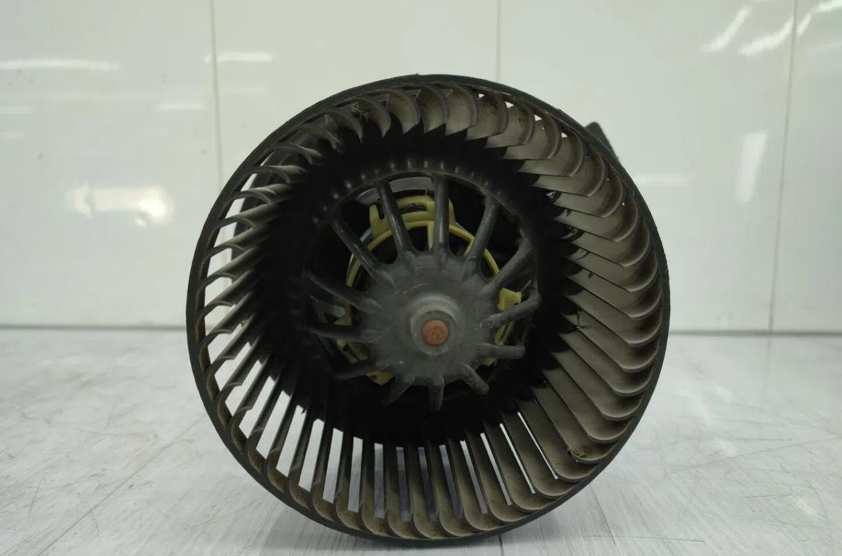 Moteur ventilateur chauffage DACIA SANDERO 1 occasion