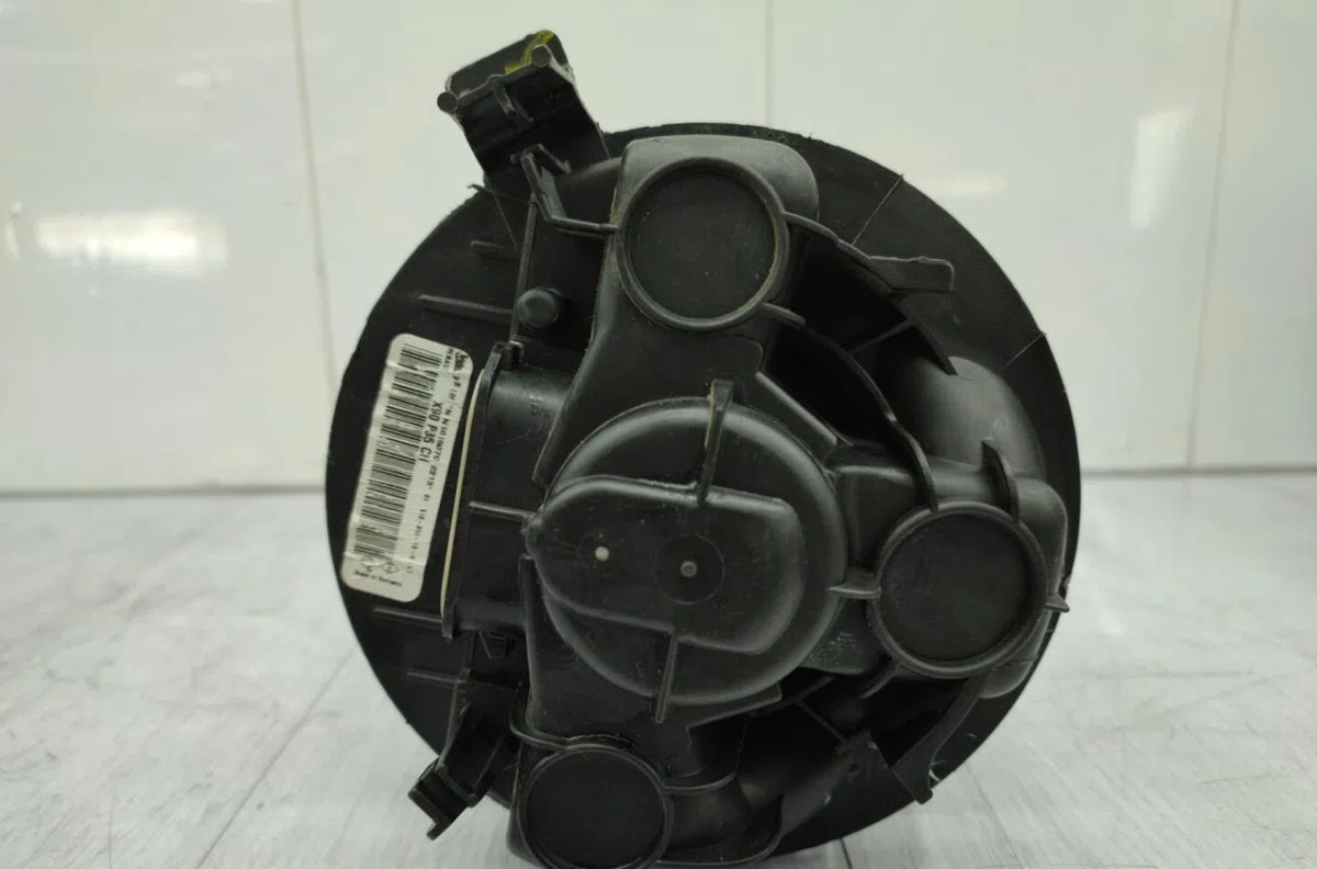 Moteur ventilateur chauffage DACIA SANDERO 1 occasion