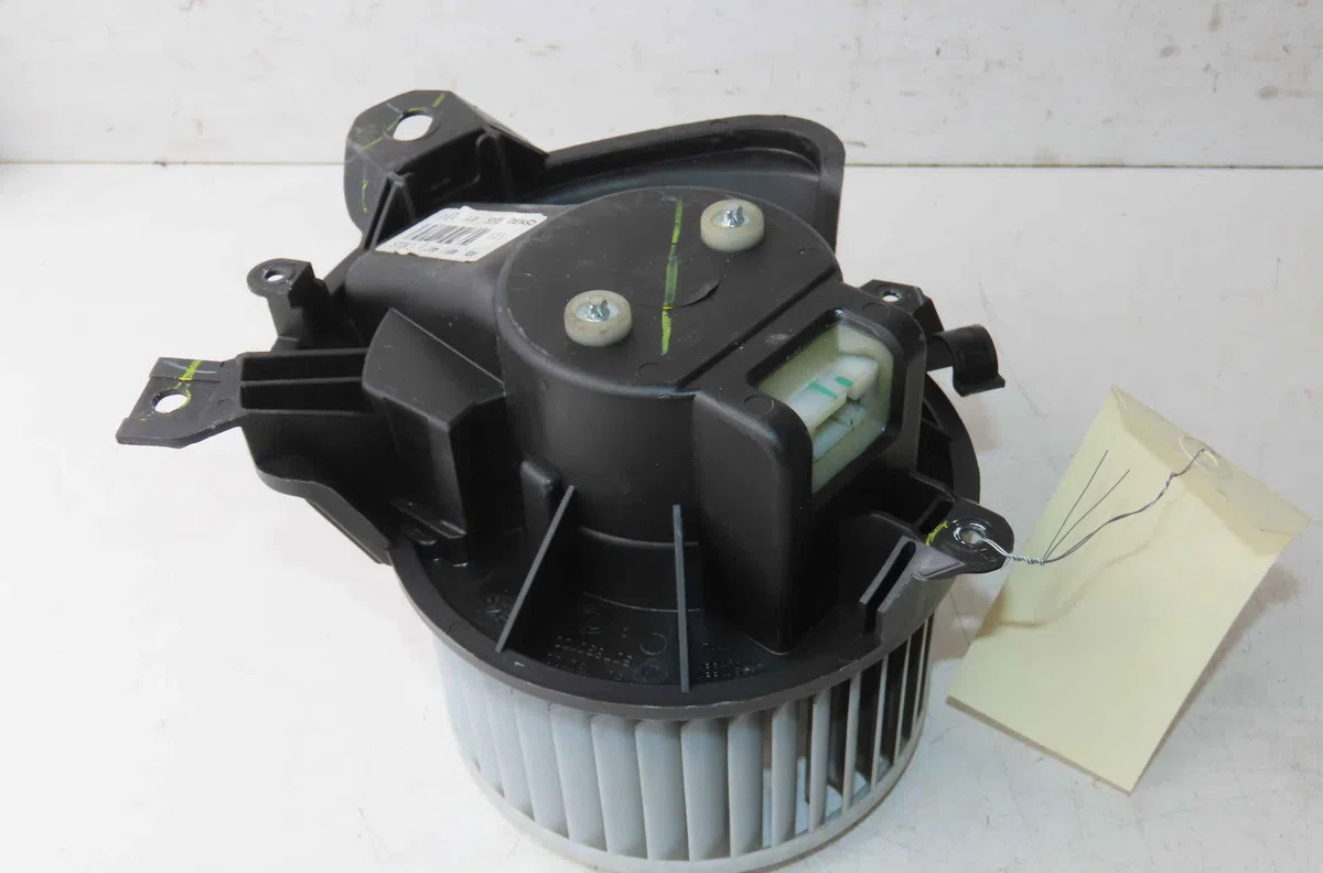 Moteur ventilateur chauffage FIAT DOBLO II occasion