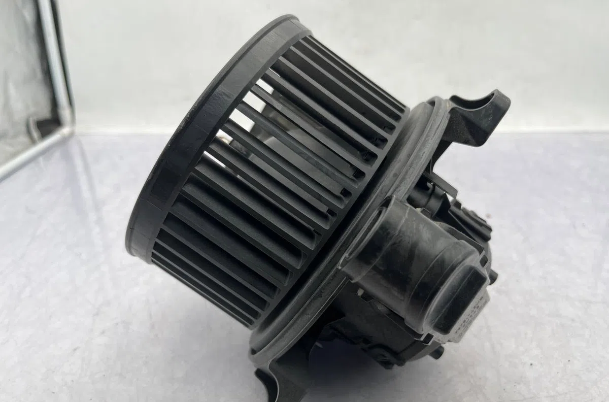 Moteur ventilateur chauffage FORD TRANSIT 5 PHASE 1 occasion