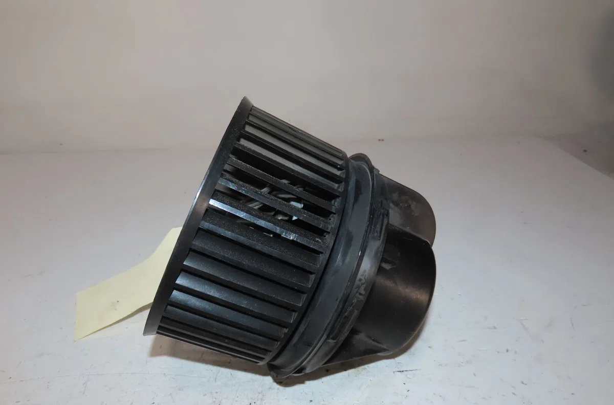 Moteur ventilateur chauffage Ford TRANSIT CONNECT V408 Camionnette-Monospace 1.5 tdci (2015) occasion