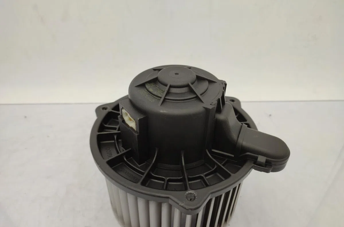 Moteur ventilateur chauffage HYUNDAI GETZ PHASE 1 occasion
