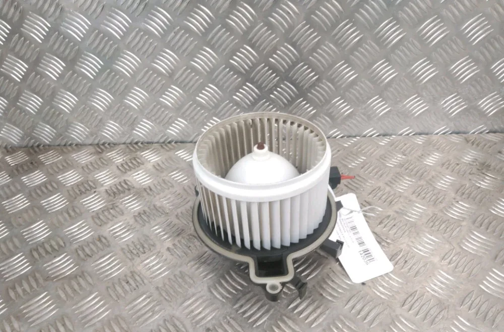Moteur ventilateur chauffage Iveco DAILY VI Camion plate-forme-Châssis 33s13, 35s13, 35c13 (2014) occasion