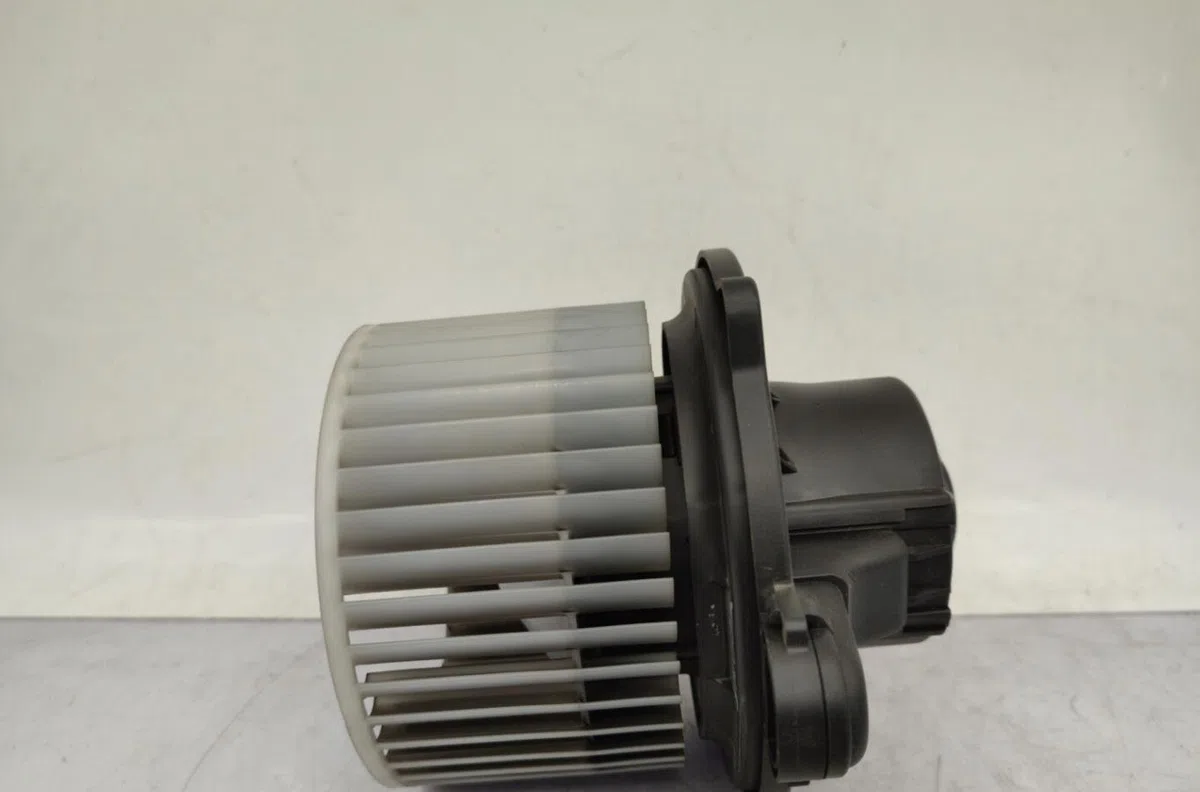 Moteur ventilateur chauffage KIA CEE-D 1 SPORT WAGON PHASE 1 BREAK occasion