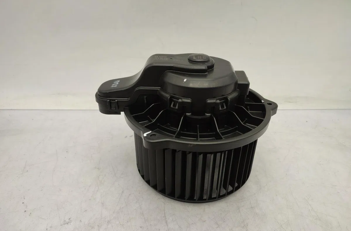Moteur ventilateur chauffage KIA RIO 4 PHASE 1 occasion