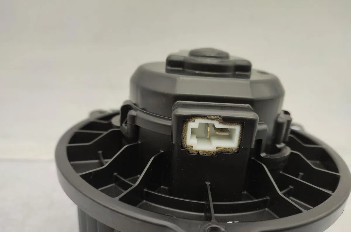 Moteur ventilateur chauffage KIA RIO 4 PHASE 1 occasion