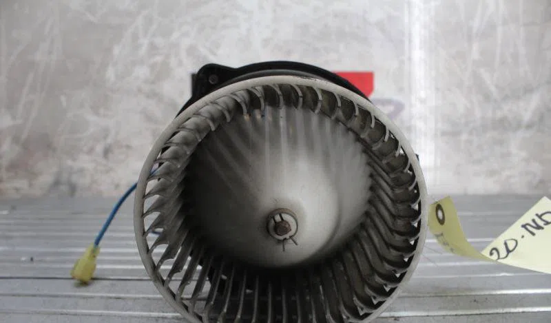 Moteur ventilateur chauffage MAZDA 323 4 PHASE 2 occasion
