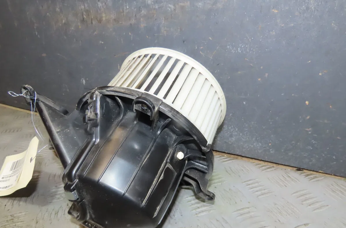 Moteur ventilateur chauffage Mercedes-benz VITO Camionnette (W447) 109 cdi (447.601, 447.603, 447.605) (2014) occasion