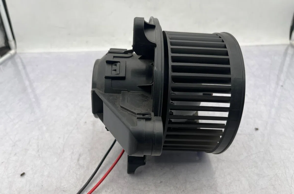 Moteur ventilateur chauffage MERCEDES CLASSE A 177 PHASE 1 occasion