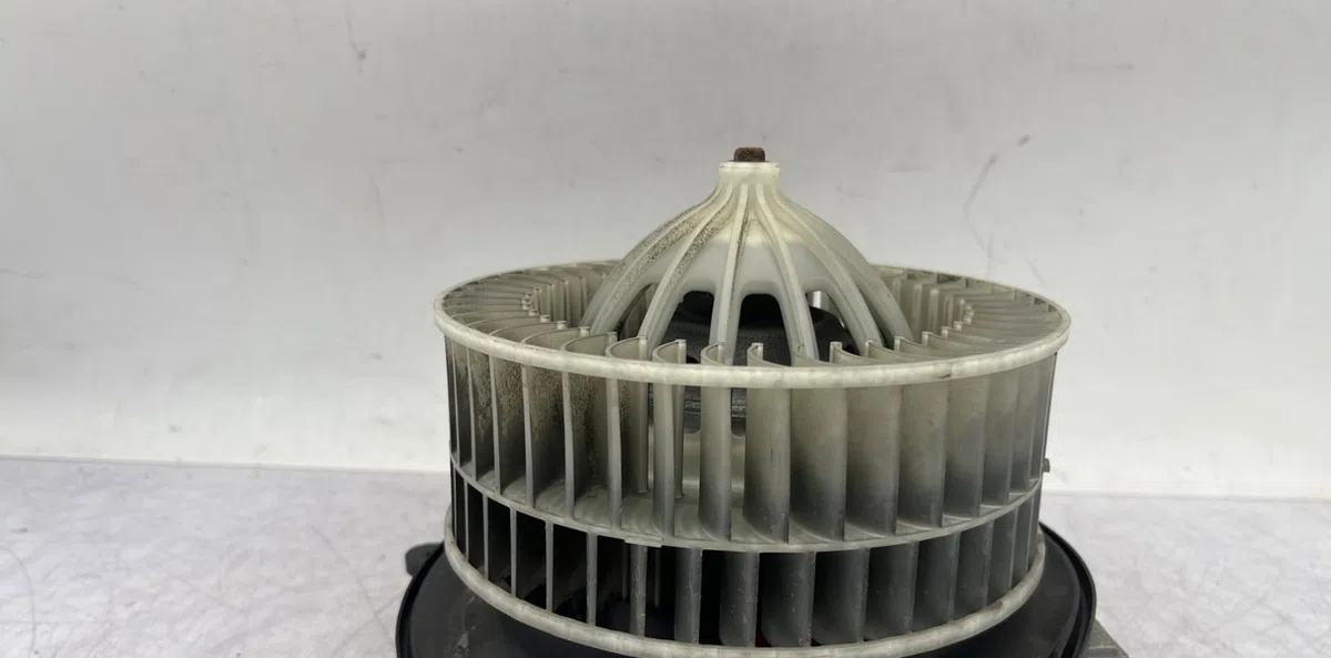 Moteur ventilateur chauffage MERCEDES CLASSE E 211 PHASE 1 occasion