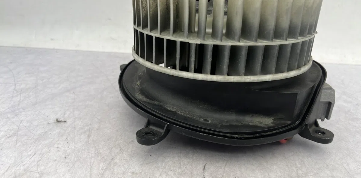Moteur ventilateur chauffage MERCEDES CLASSE E 211 PHASE 1 occasion