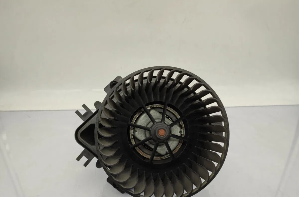 Moteur ventilateur chauffage MINI MINI 1 R50-R53 PHASE 2 occasion