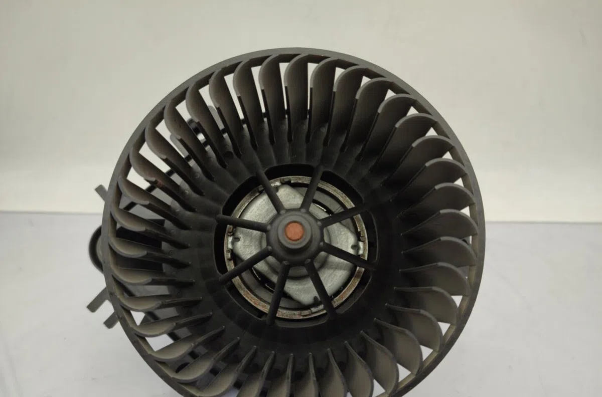 Moteur ventilateur chauffage MINI MINI 1 R50-R53 PHASE 2 occasion