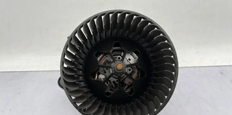 Moteur ventilateur chauffage MINI MINI 2 R56 PHASE 1 occasion
