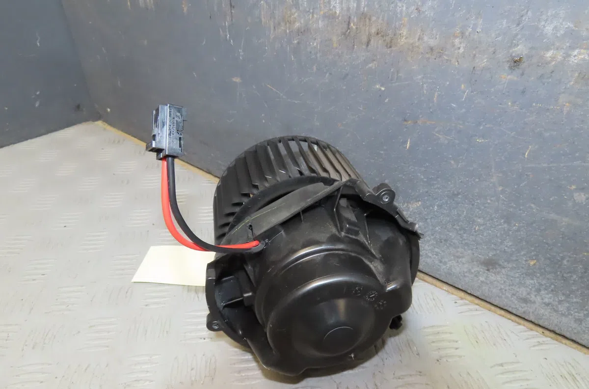 Moteur ventilateur chauffage Mini MINI COUNTRYMAN (F60) Cooper (2016) occasion