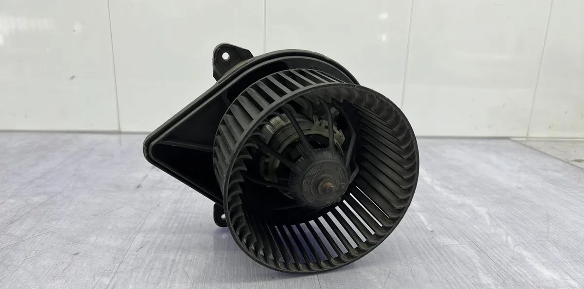 Moteur ventilateur chauffage NISSAN PRIMASTAR 1 PHASE 2 occasion