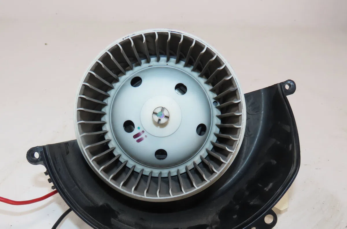 Moteur ventilateur chauffage Opel ASTRA H TwinTop (A04) 1.6 (l67) (2006-2010) occasion