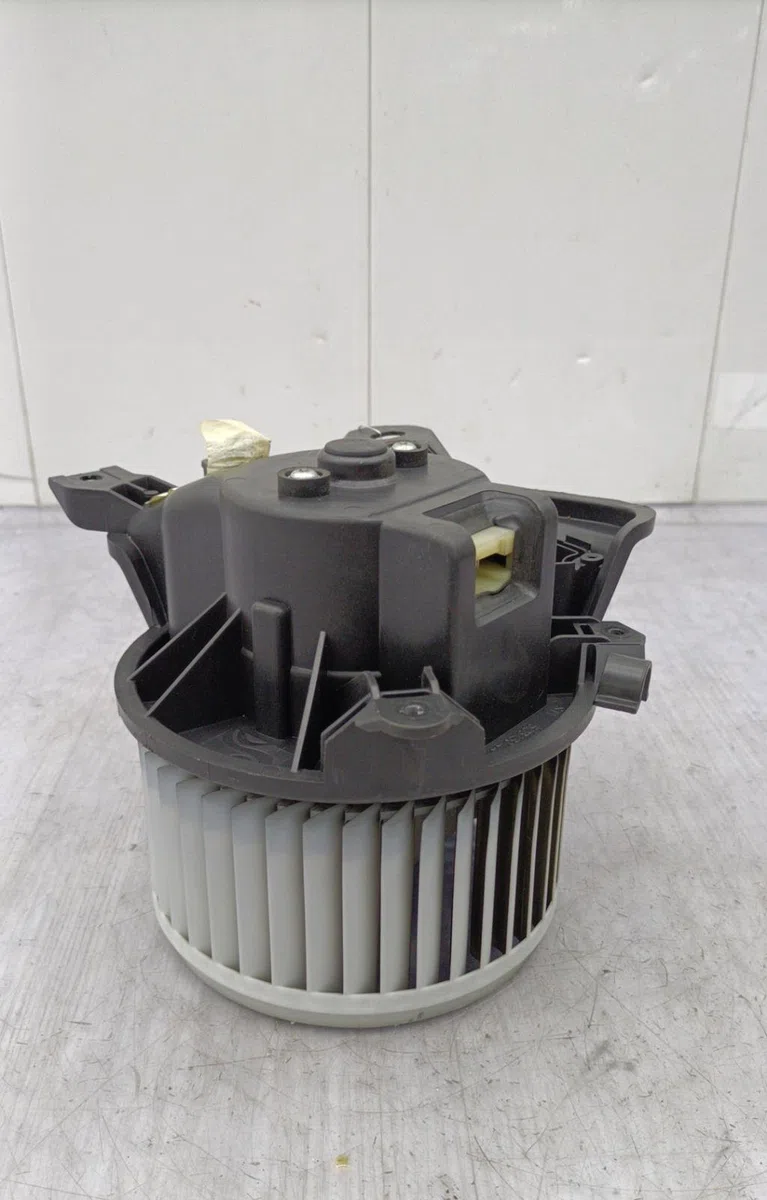 Moteur ventilateur chauffage OPEL CORSA D PHASE 1 occasion
