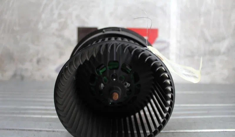 Moteur ventilateur chauffage PEUGEOT 107 PHASE 2 occasion