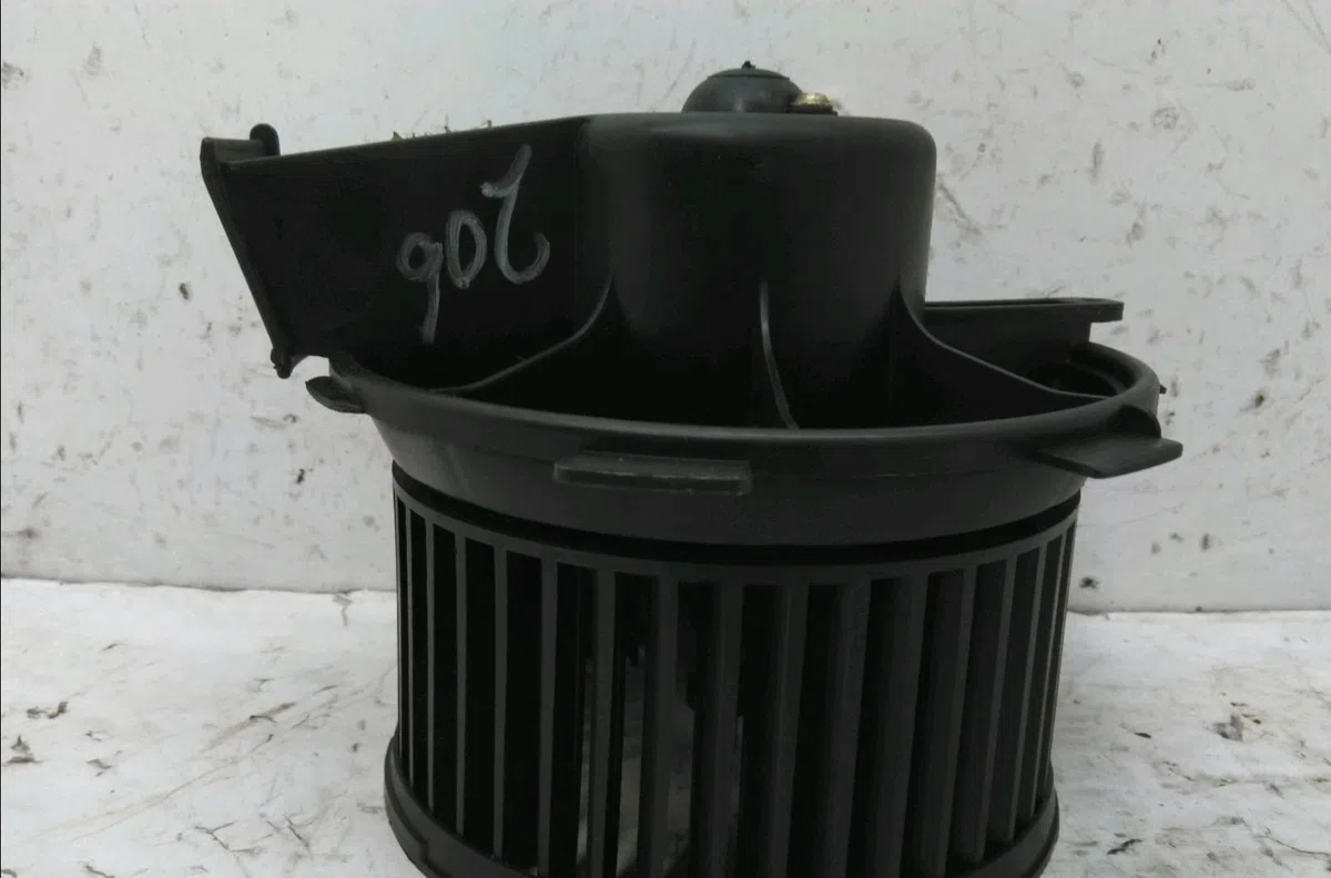Moteur ventilateur chauffage Peugeot 206 3-5 portes (2A-C) 1.1 i (1998-2007) occasion