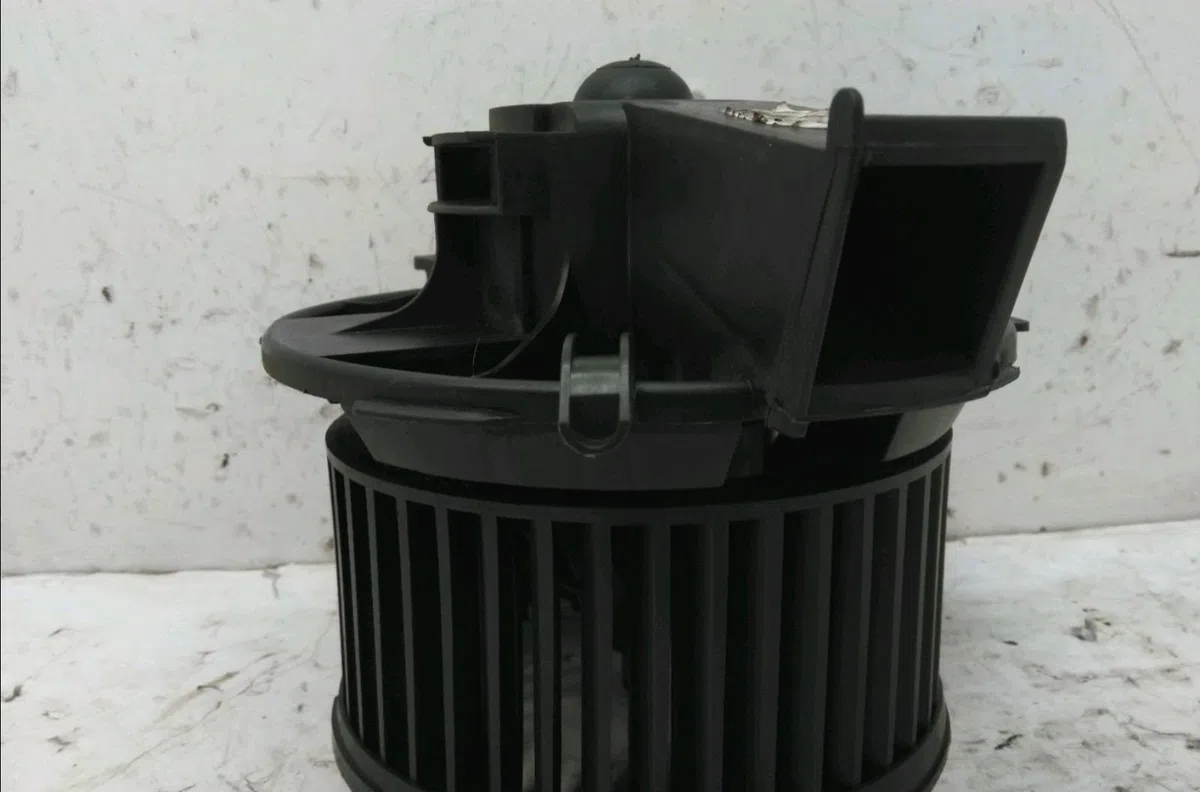 Moteur ventilateur chauffage Peugeot 206 3-5 portes (2A-C) 1.1 i (1998-2007) occasion