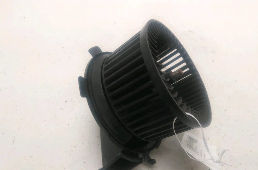 Moteur ventilateur chauffage Peugeot 206 3-5 portes (2A-C) 1.4 i (1998-2012) 3 portes occasion
