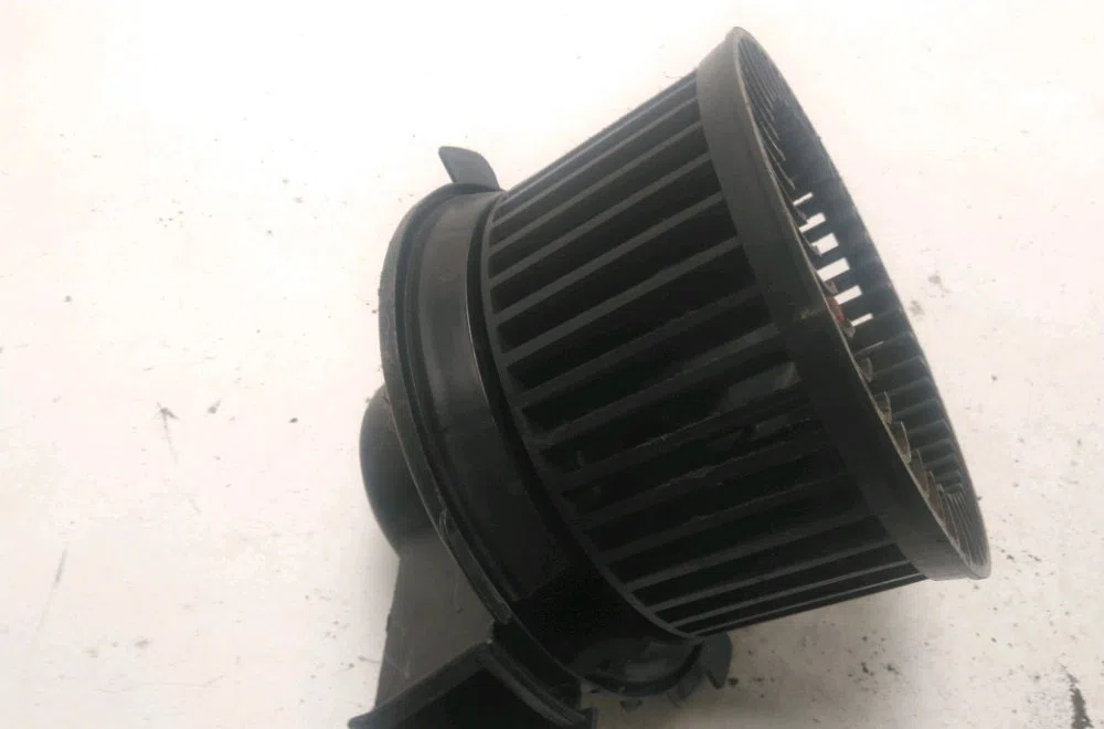 Moteur ventilateur chauffage Peugeot 206 3-5 portes (2A-C) 1.9 d (1998-2001) 5 portes occasion