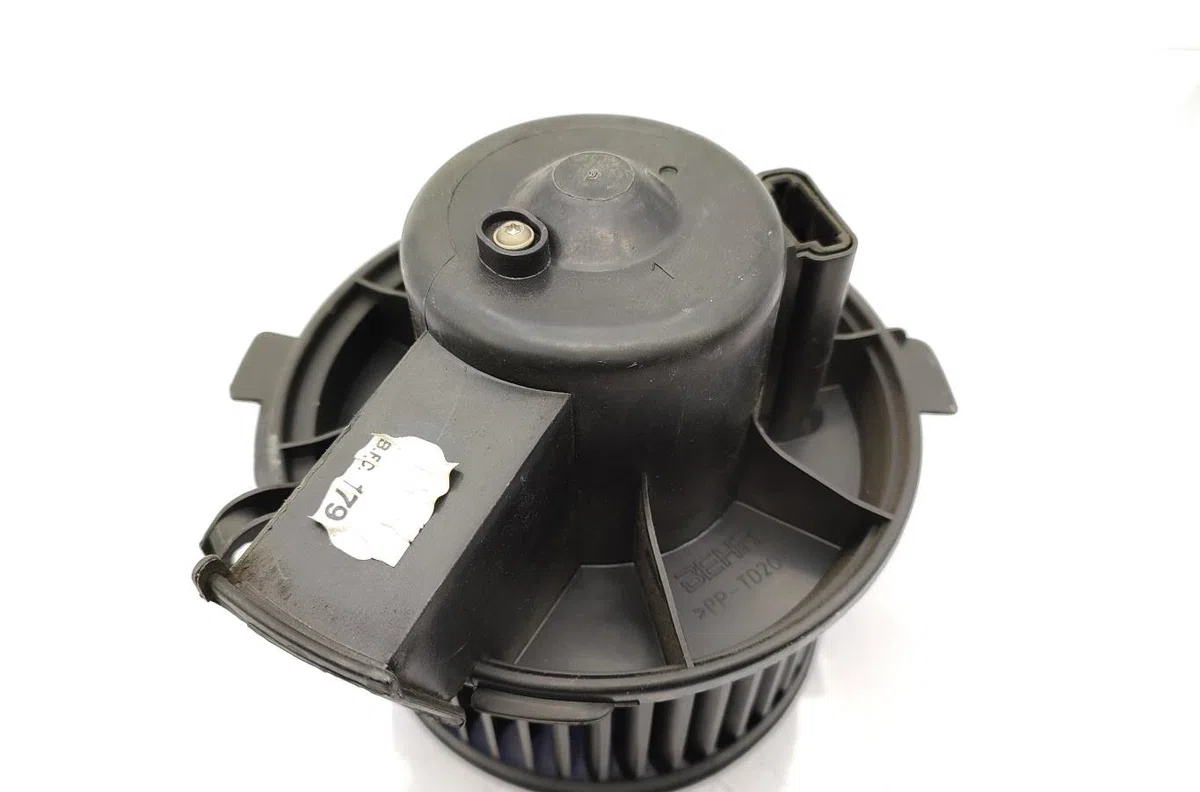 Moteur ventilateur chauffage PEUGEOT 206 PHASE 2 BREAK occasion