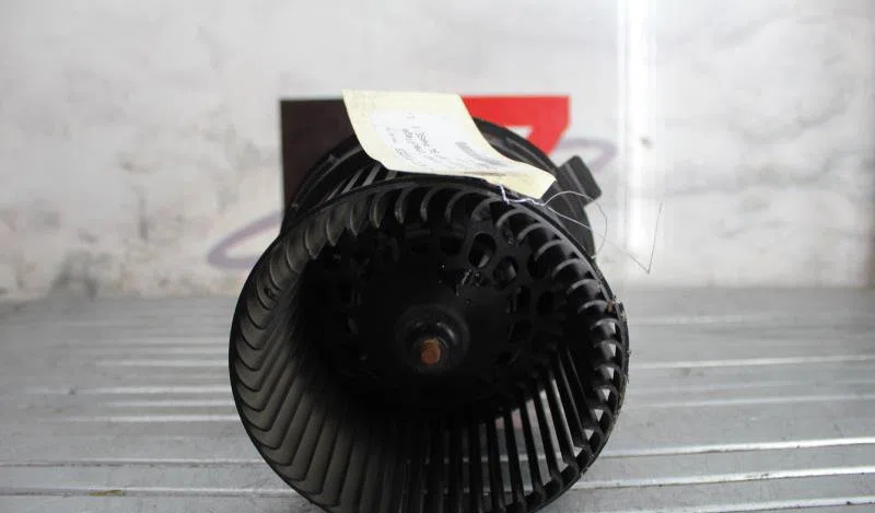 Moteur ventilateur chauffage PEUGEOT 207 PHASE 1 BREAK occasion