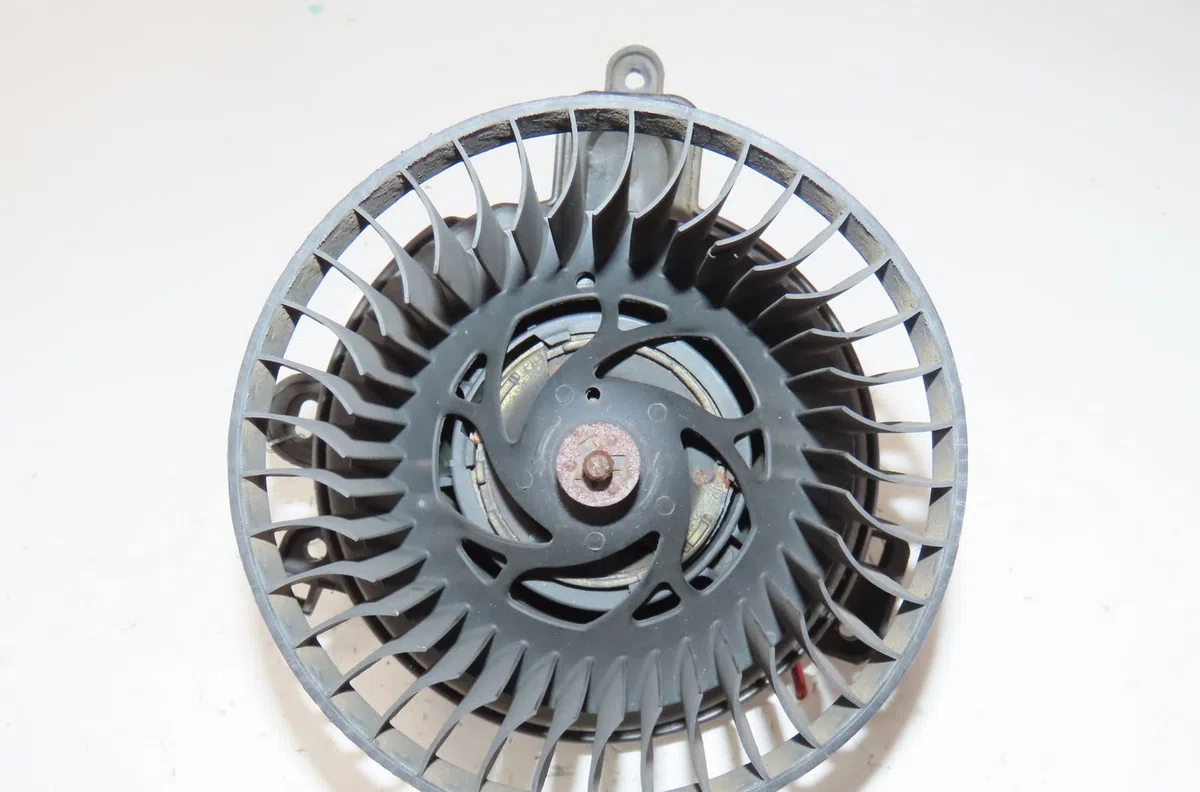 Moteur ventilateur chauffage Peugeot 306 3-5 portes (7A, 7C, N3, N5) 1.9 d (1994-2001) occasion
