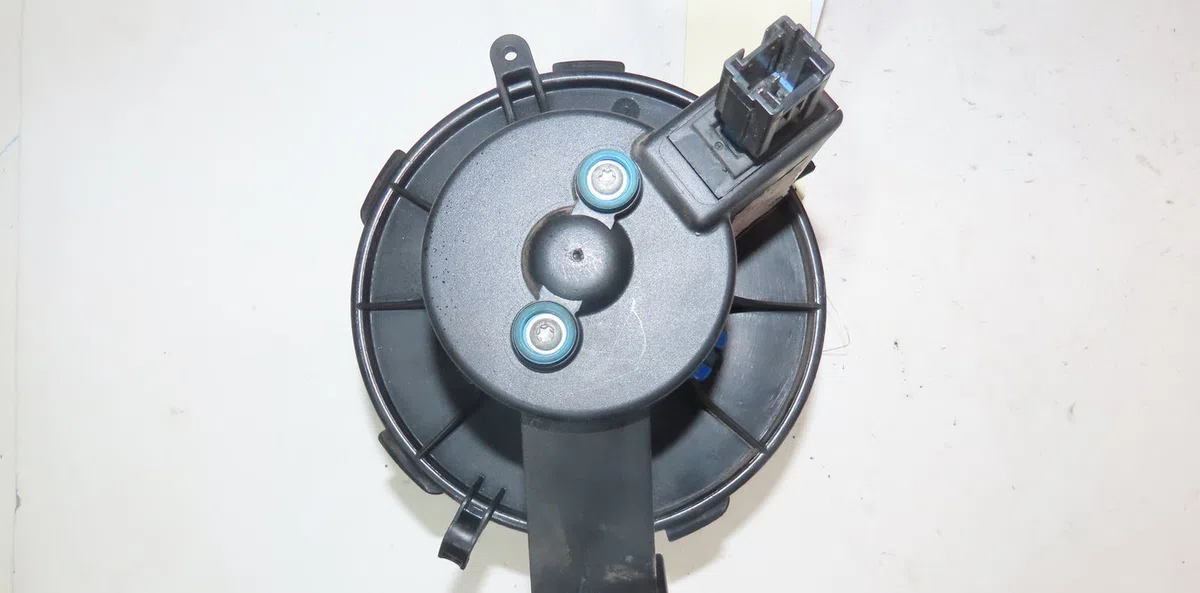Moteur ventilateur chauffage Peugeot 307 SW (3H) 2.0 hdi 90 (2002-2008) occasion
