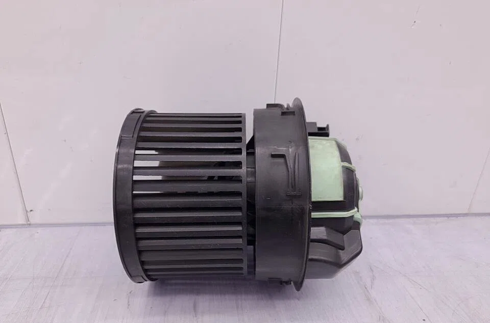 Moteur ventilateur chauffage PEUGEOT 308 1 SW PHASE 2 BREAK occasion