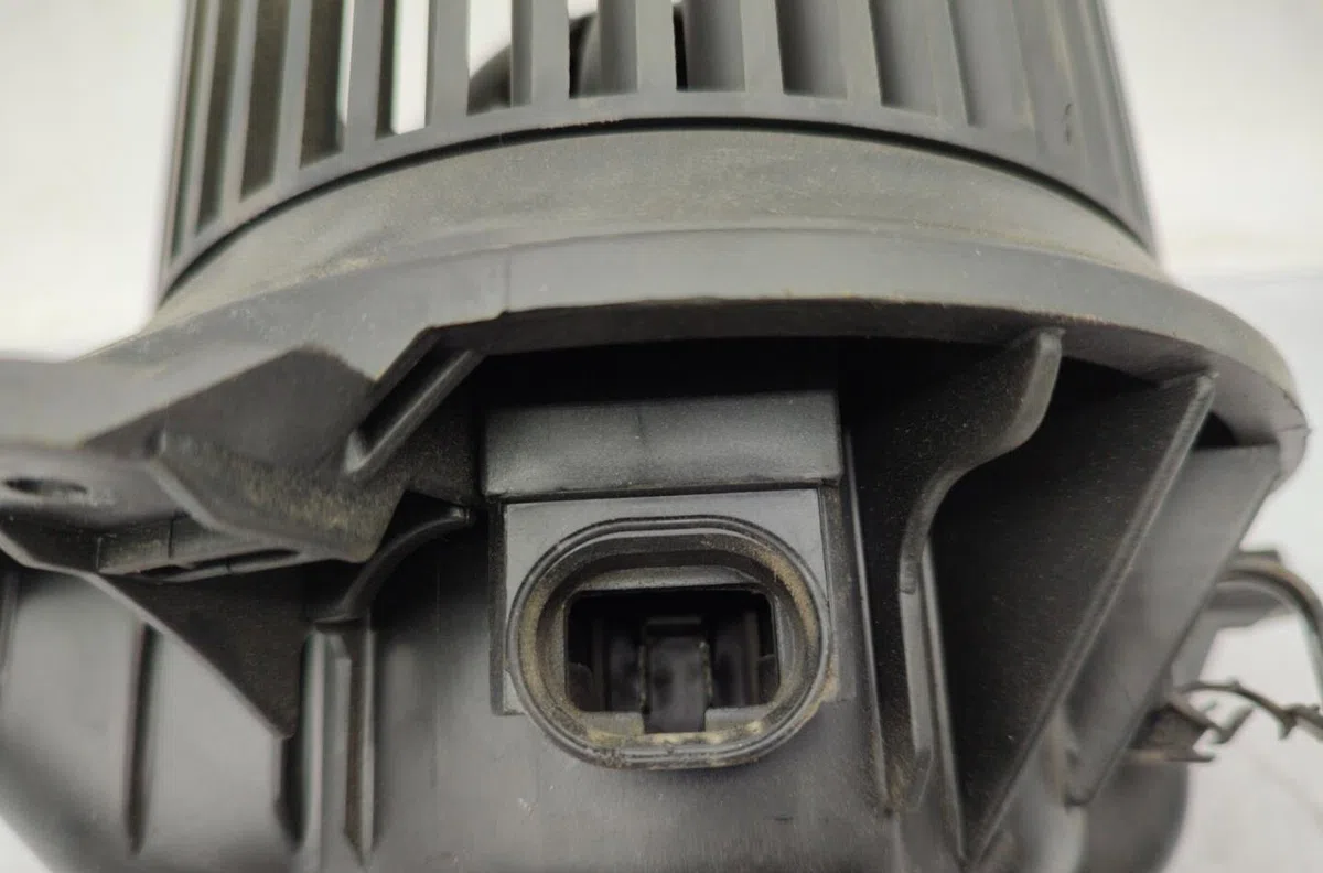Moteur ventilateur chauffage PEUGEOT 406 PHASE 2 BREAK occasion