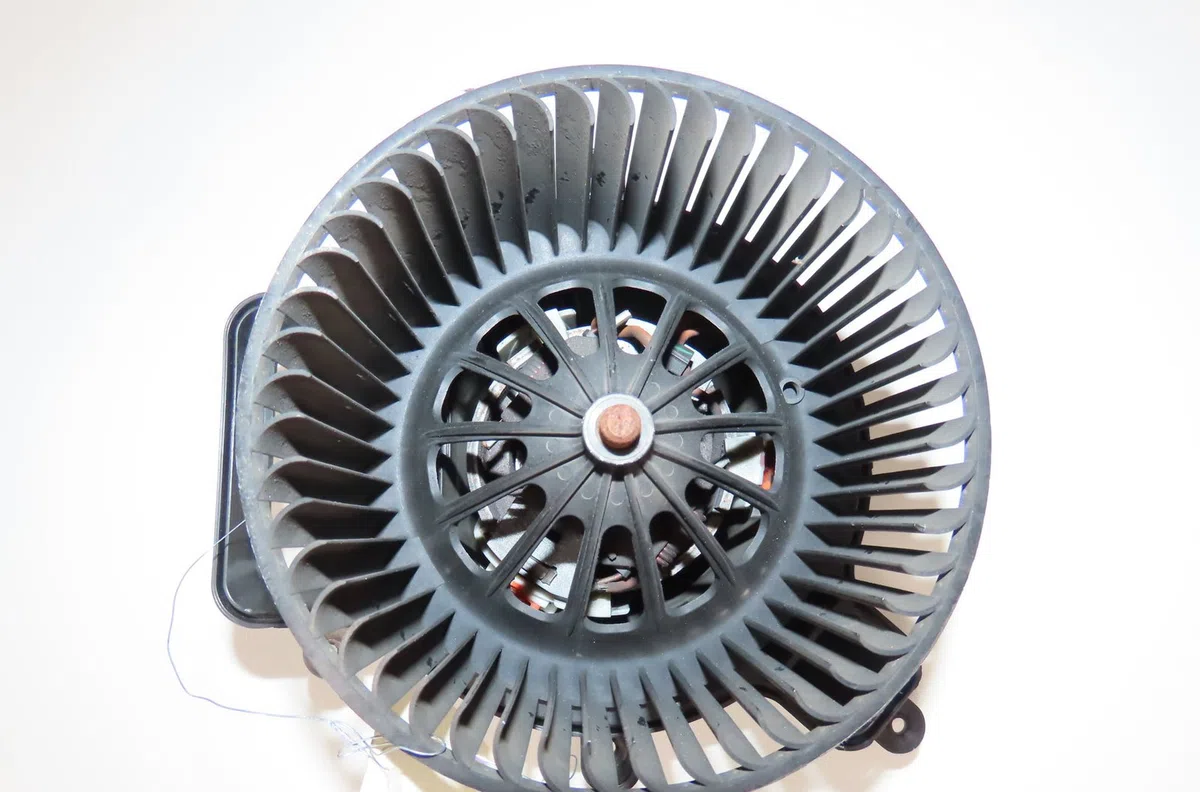Moteur ventilateur chauffage Peugeot 5008 (0U_, 0E_) 1.6 hdi (2010-2017) occasion